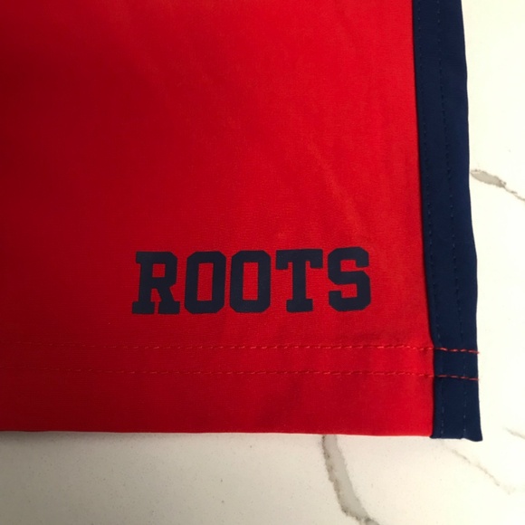 ROOTS Boys Swimsuit Shorts Trunks Size M 7/8 Red and Navy NWT - Picture 8 of 8